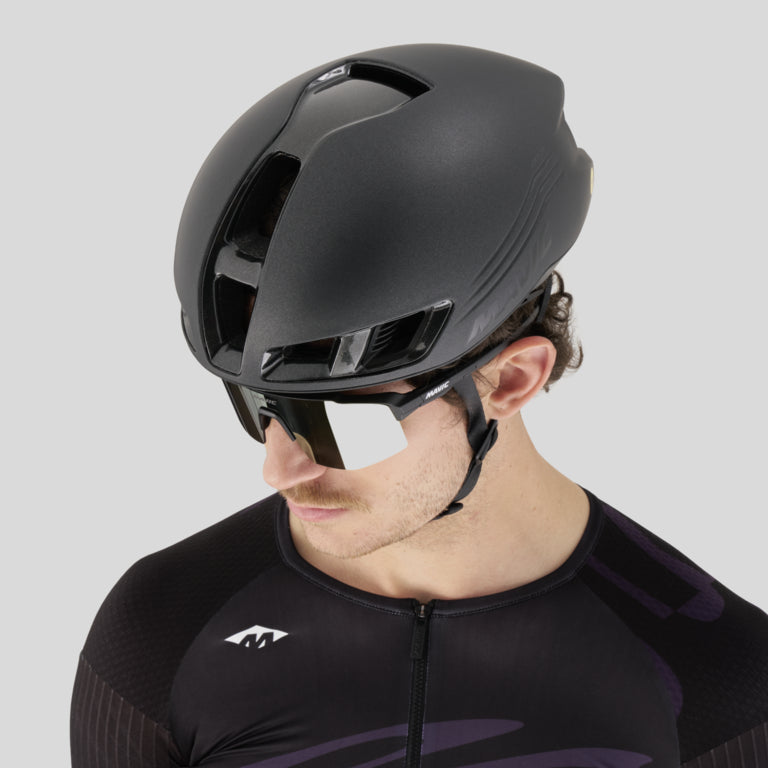 Casco de carretera MAVIC COMETE ULTIMATE negro