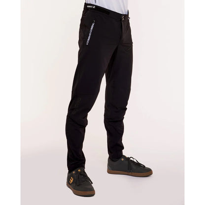 Pantalón DHARCO GRAVITY Negro