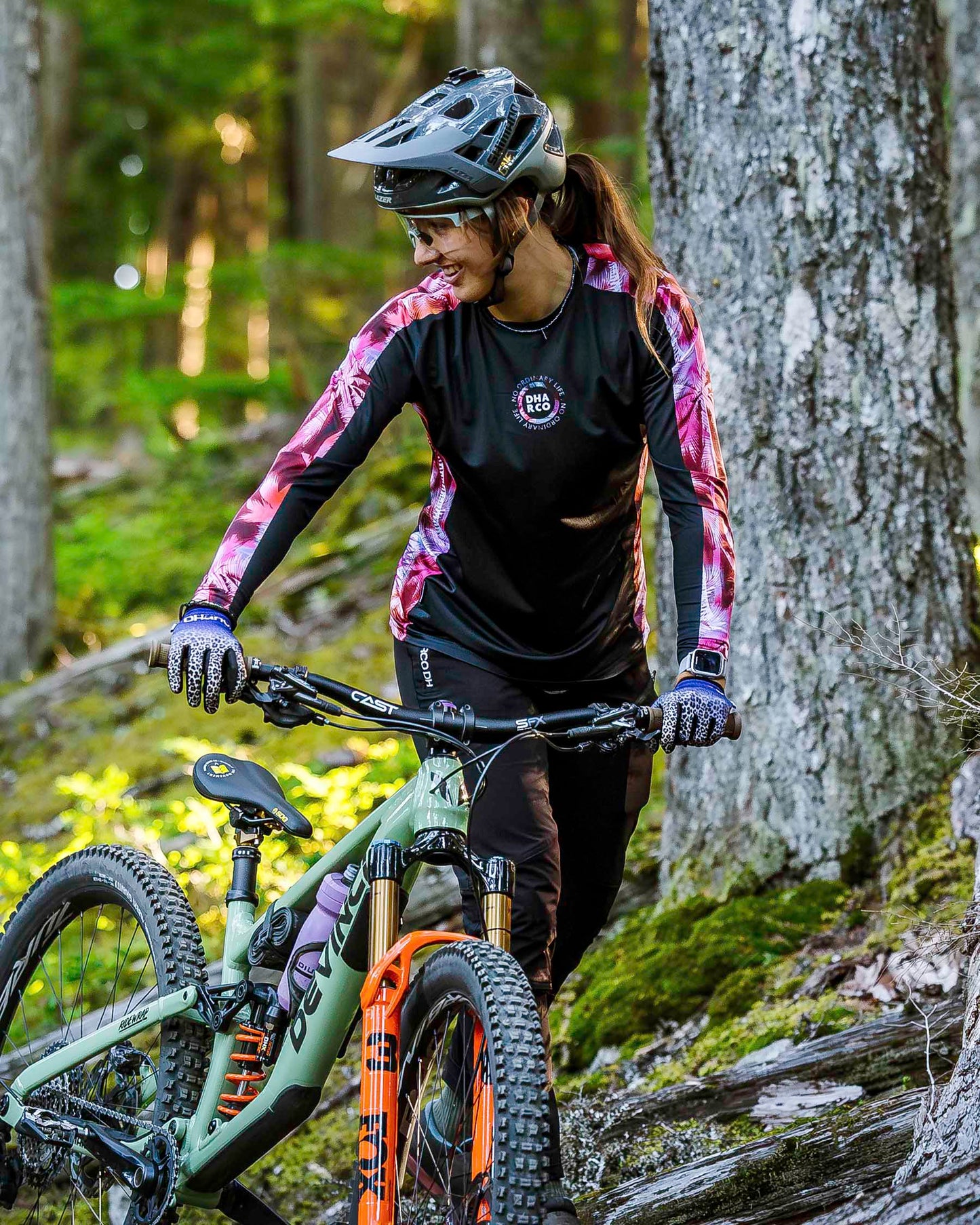 Maillot Mujer DHARCO RACE NEBULA Manga Larga Negro/Rosa