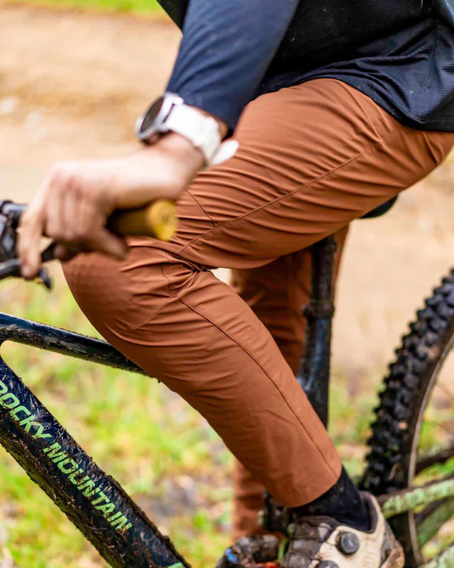 Pantalón DHARCO ATHER CANYON Marrón