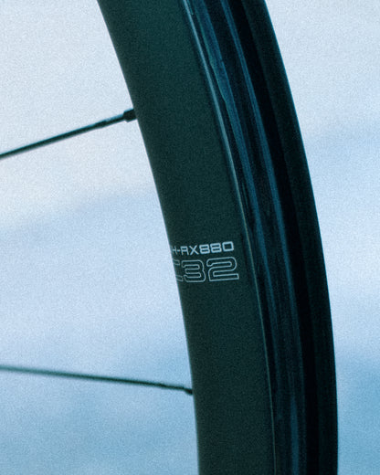 Rueda Trasera SHIMANO GRX WH-RX880 700c Tubeless Ready (Center Lock)