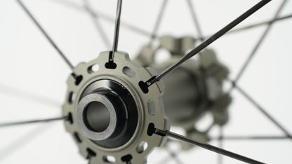Par de Ruedas SCOM AERO 50 Tubeless Ready (Center Lock)