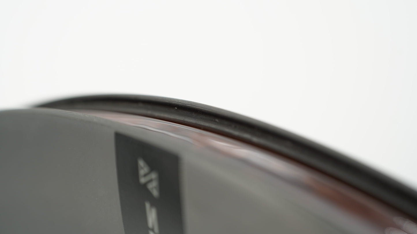 Par de ruedas SCOM AERO 50-62 Tubeless Ready (Center Lock)