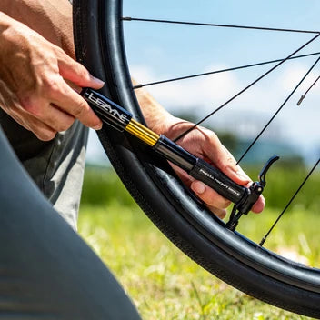 Bomba de mano LEZYNE PRESTA POCKET DRIVE negra