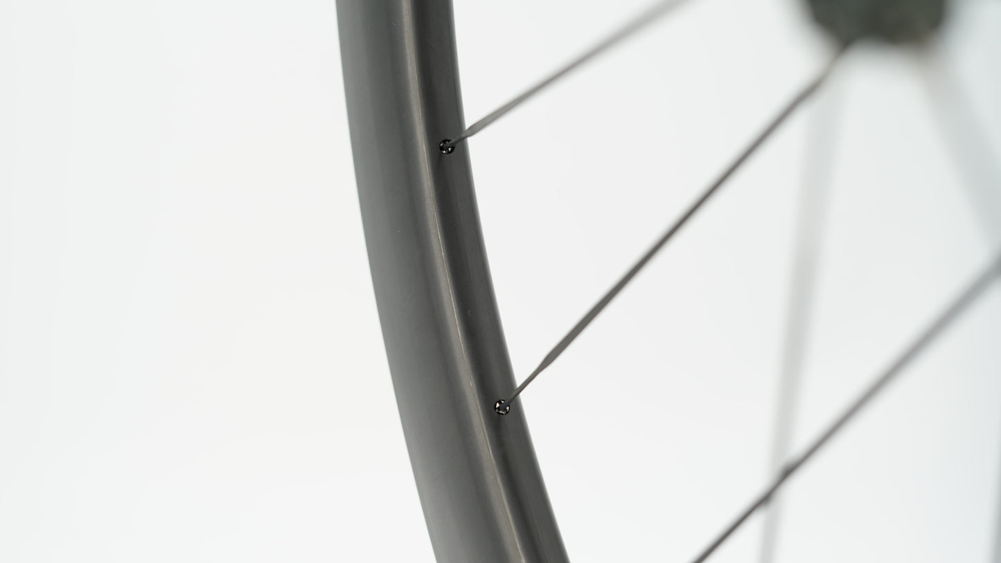 Par de ruedas SCOM ULTRA + Tubeless Ready (Center Lock)