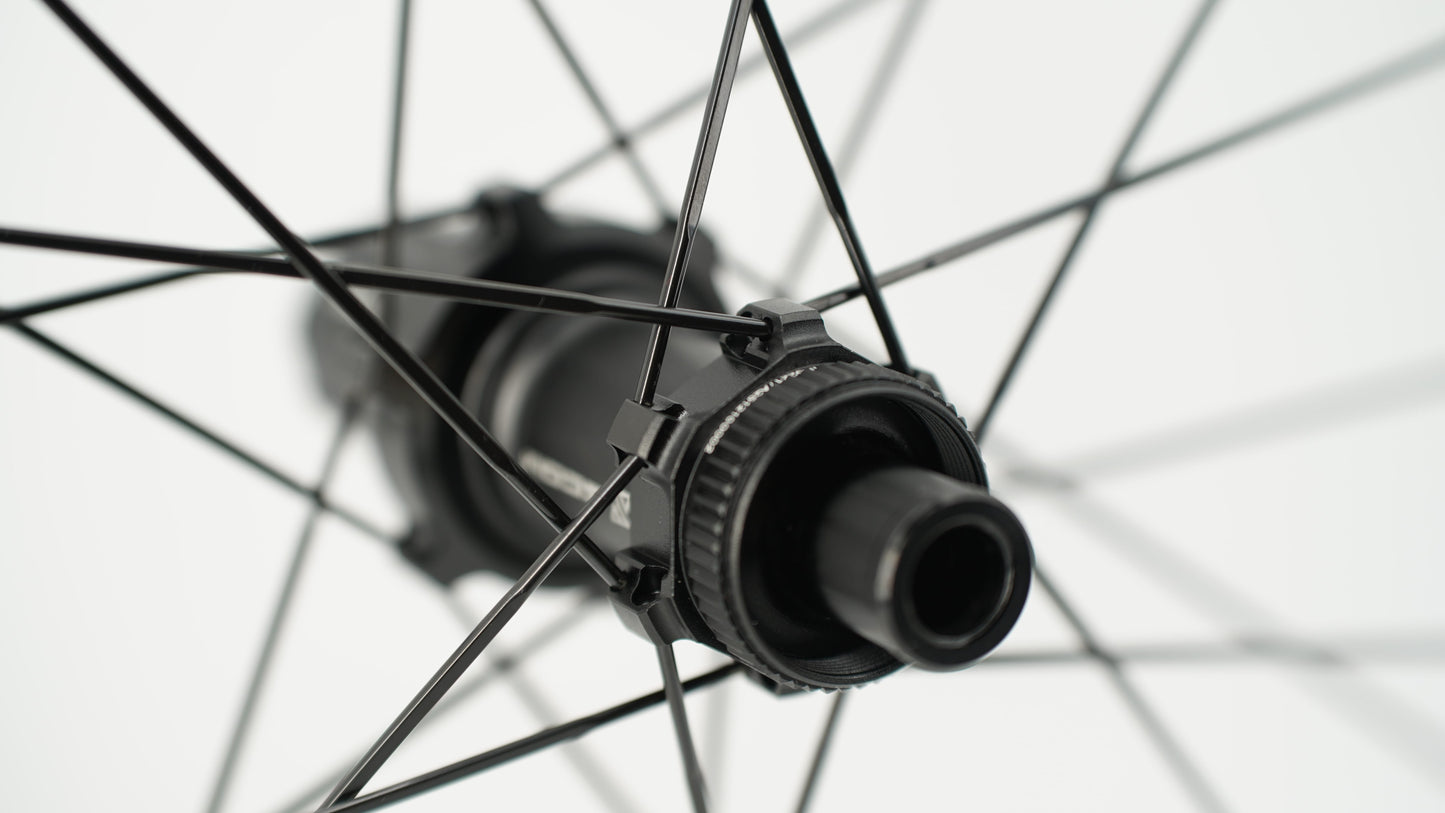 Par de ruedas SCOM CORSA 60 Tubeless Ready (Center Lock)