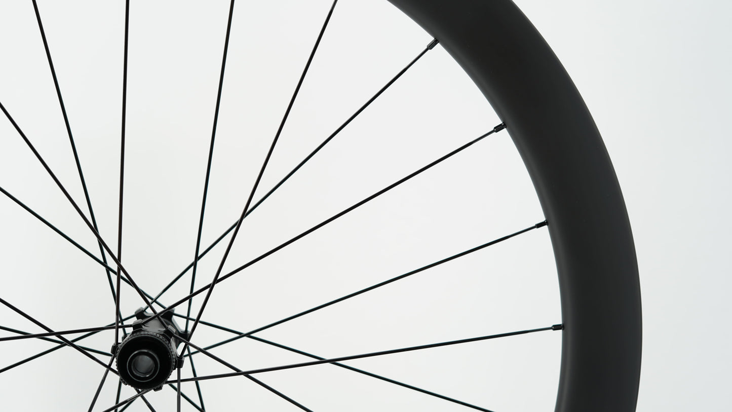 Par de ruedas SCOM CORSA 60 Tubeless Ready (Center Lock)