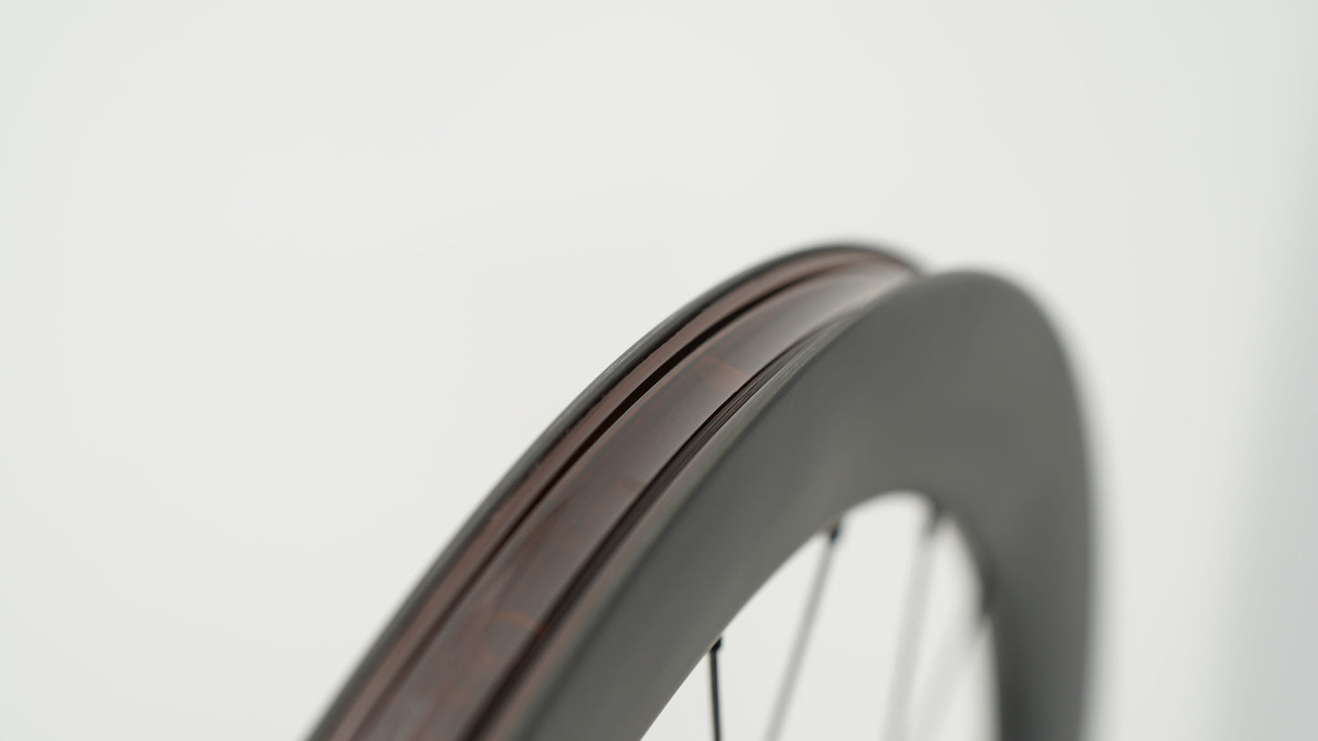 Par de ruedas SCOM CORSA 60 Tubeless Ready (Center Lock)