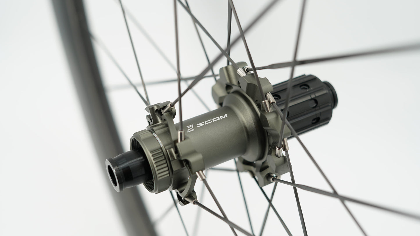 Par de ruedas SCOM ULTRA + Tubeless Ready (Center Lock)