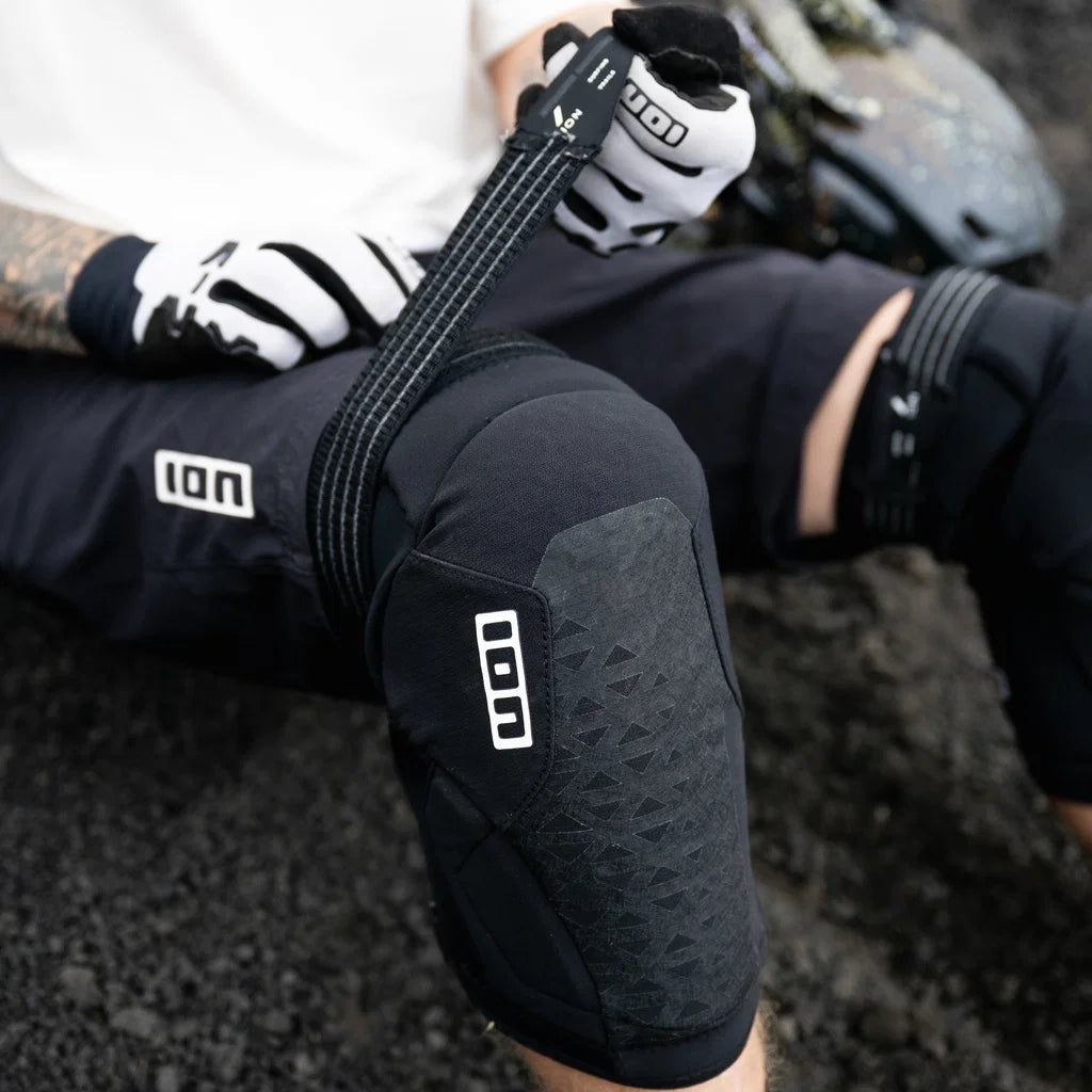 ION K-Pact Zip Rodilleras Unisex Negro