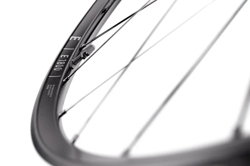 Rueda Delantera DT SWISS E 1800 SPLINE 20 DISC Tubeless Ready (Center Lock)