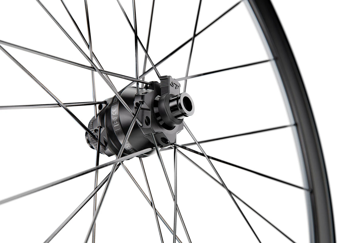 Rueda Delantera DT SWSISS G 1800 SPLINE 20 DISC Tubeless Ready (Center Lock) Dynamo