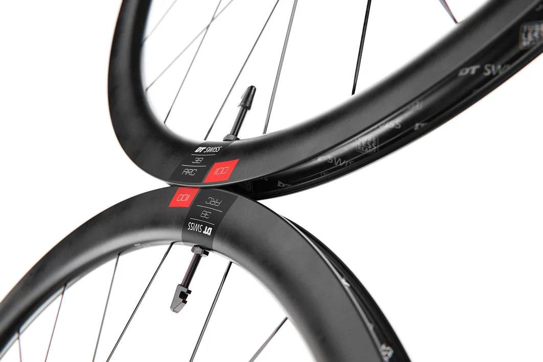 Rueda trasera DT SWISS ARC 1100 DICUT 38 DISC Tubeless Ready (Center Lock)