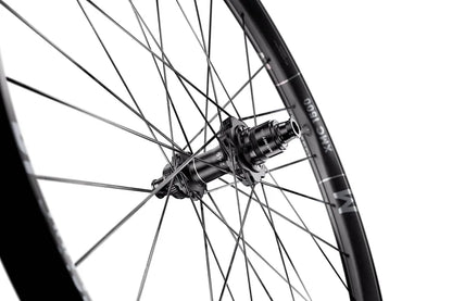 Rueda Trasera DT SWISS XMC 1500 SPLINE 30 mm 29" 12x148 mm