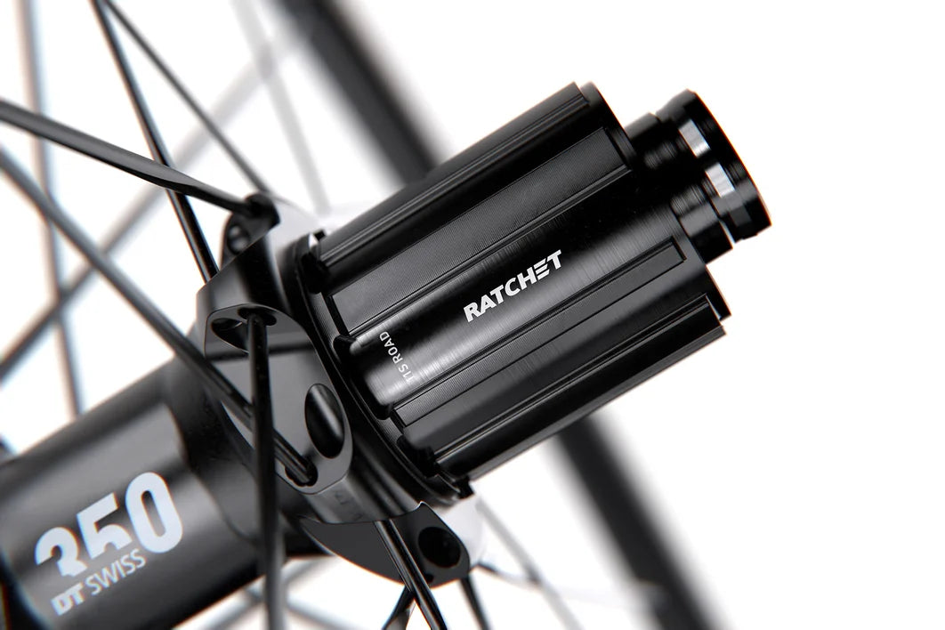 Rueda trasera DT SWISS PR 1600 SPLINE 23 DIC Tubeless Ready (Center Lock)