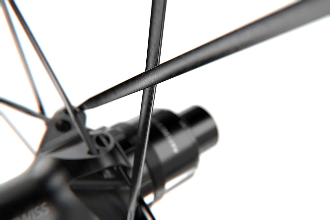 Rueda trasera DT SWISS P 1800 SPLINE 23 DIC Tubeless Ready (Center Lock)