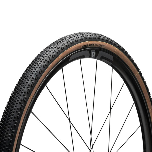 Neumático ENVE HEX 700x44 Tubeless Ready Beige
