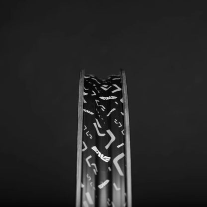 Rueda Delantera ENVE G SES 6.7 PRO Tubeless Ready (Center Lock) Negro/Plata