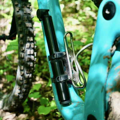 Bomba de Mano WOLF TOOTH ENCASE CLIK VALVE 85CC