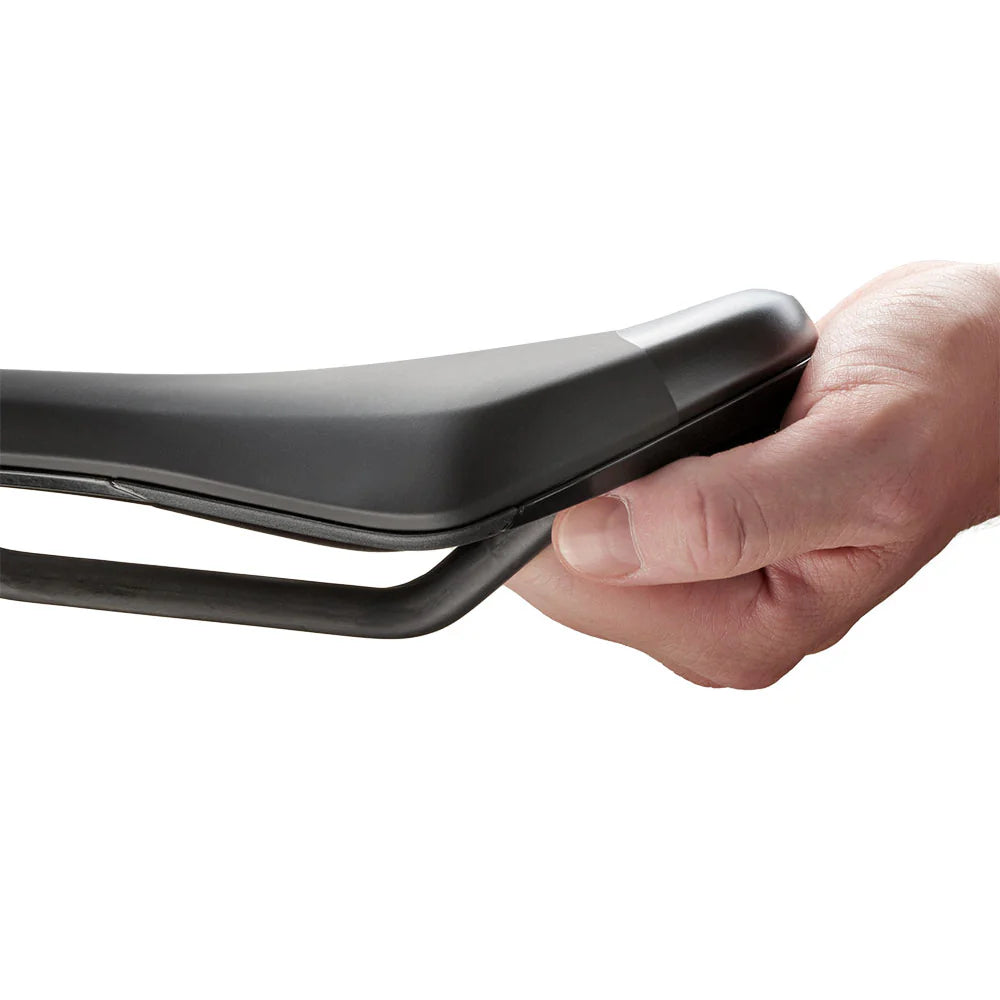 Sillín FIZIK TERRA AIDON X3 160 mm Raíles Kium