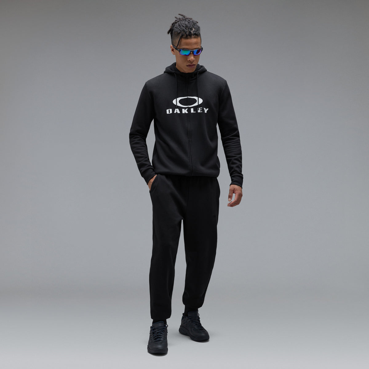 Sudadera con Capucha OAKLEY BARK FZ HOODIE 2.0 Negro/Blanco
