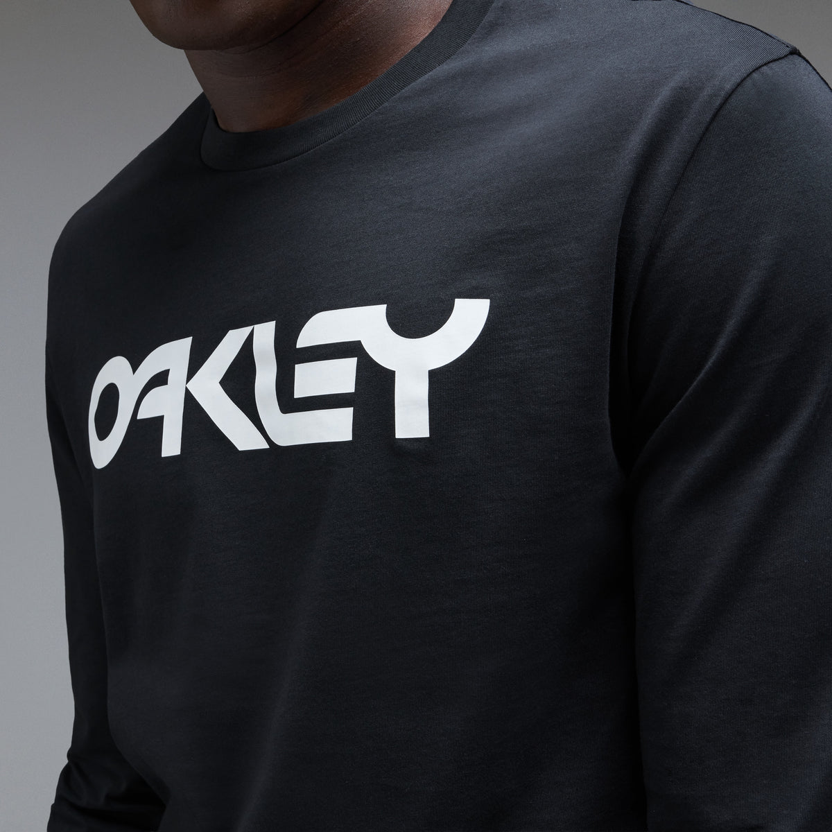 Camiseta OAKLEY MARK II TEE 2.0 Manga Larga Negro/Blanco