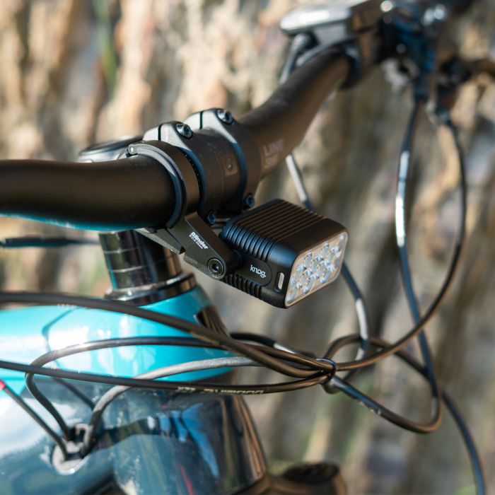 Luz delantera KNOG BLINDER E 1800
