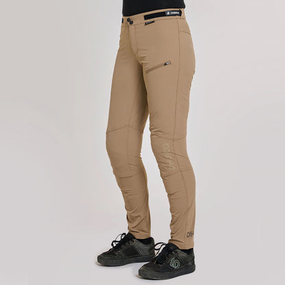 Pantalón DHARCO GRAVITY Mujer Beige