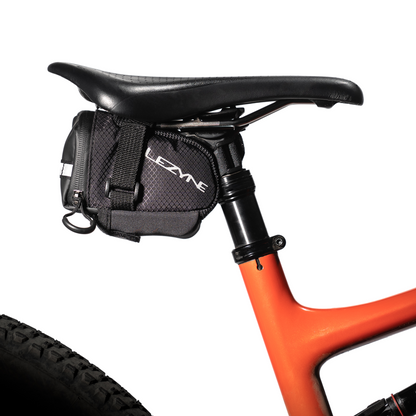 Bolsa de sillín LEZYNE Caddy negra