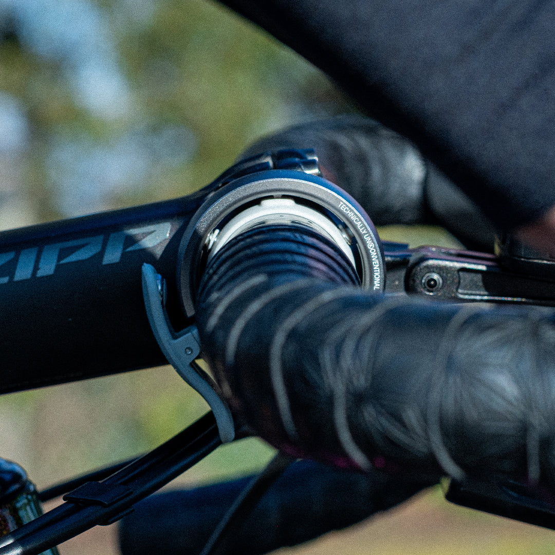 Timbre KNOG OI BELL PRIMA Pequeño Antracita