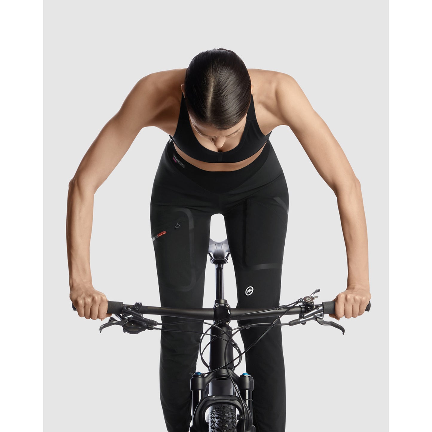 Malla con tirantes ASSOS TACTICA Women's Black Series