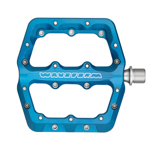 Pedales planos WOLF TOOTH WAVEFORM Small, azul