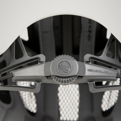 Casco de MTB ENDURA HUMMVEE PLUS MIPS blanco