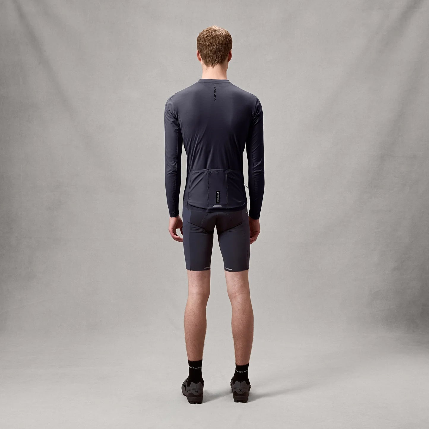 Maillot ENDURA ALLTRACK RIDE Mangas Largas Carbon Gris