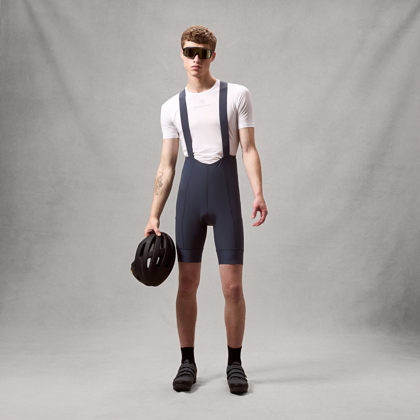Culotte con tirantes ENDURA LOOP Carbon Gris
