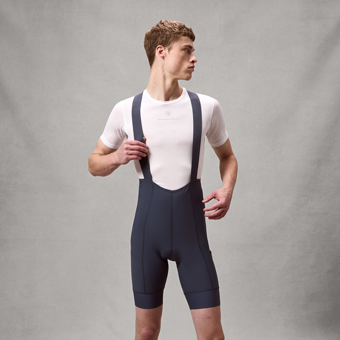 Culotte con tirantes ENDURA LOOP Carbon Gris