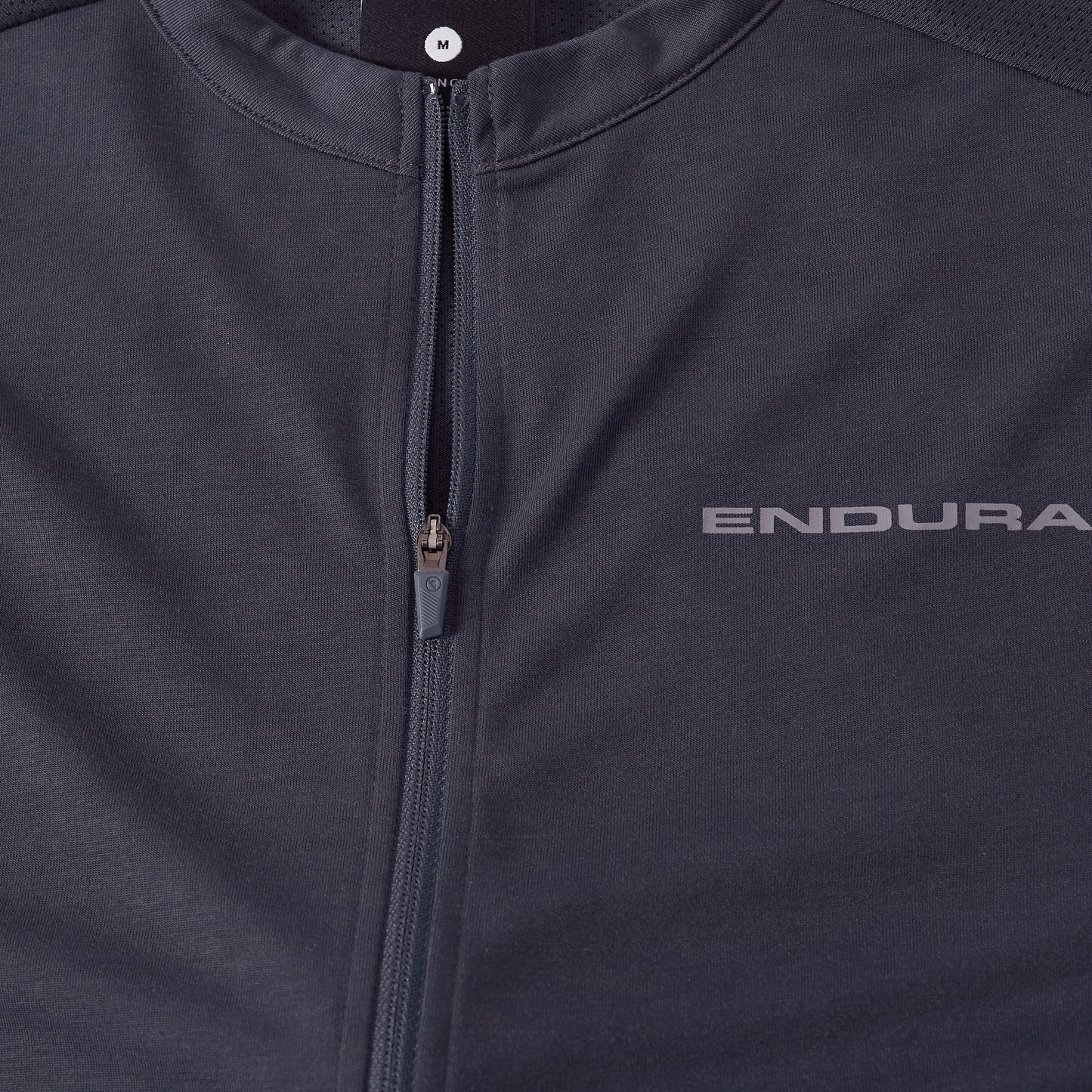 Maillot Carbono Manga Corta ENDURA LOOP ZIPPED Gris
