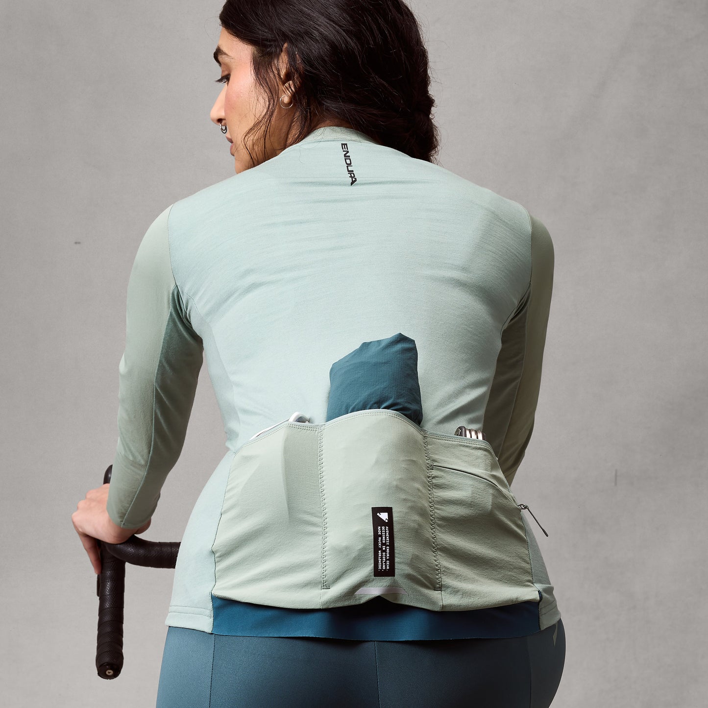 Maillot manga larga ENDURA ALLTRACK RIDE Mujer Verde salvia