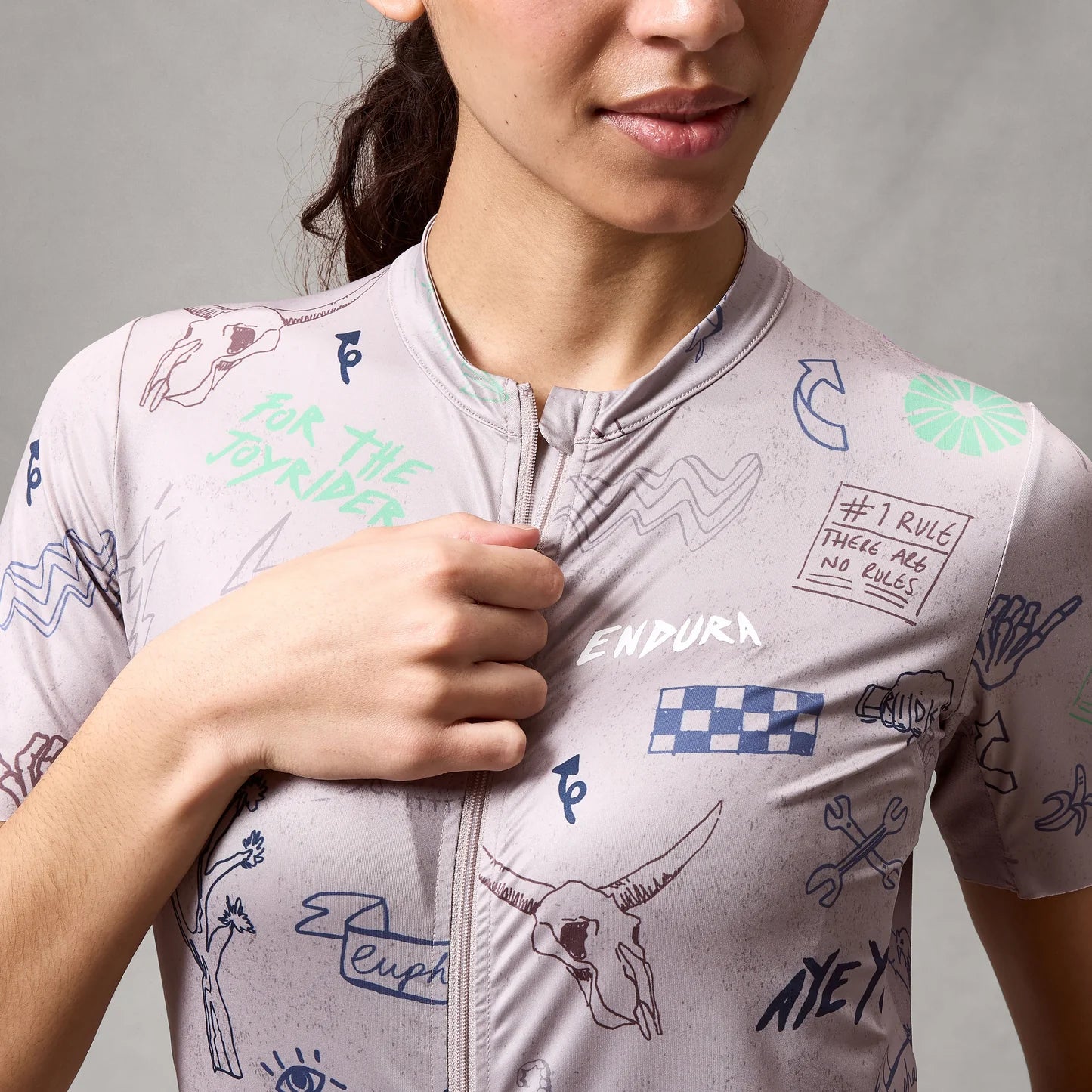 Maillot de mujer ENDURA PRO SL PRINT GTI de manga corta Titanium