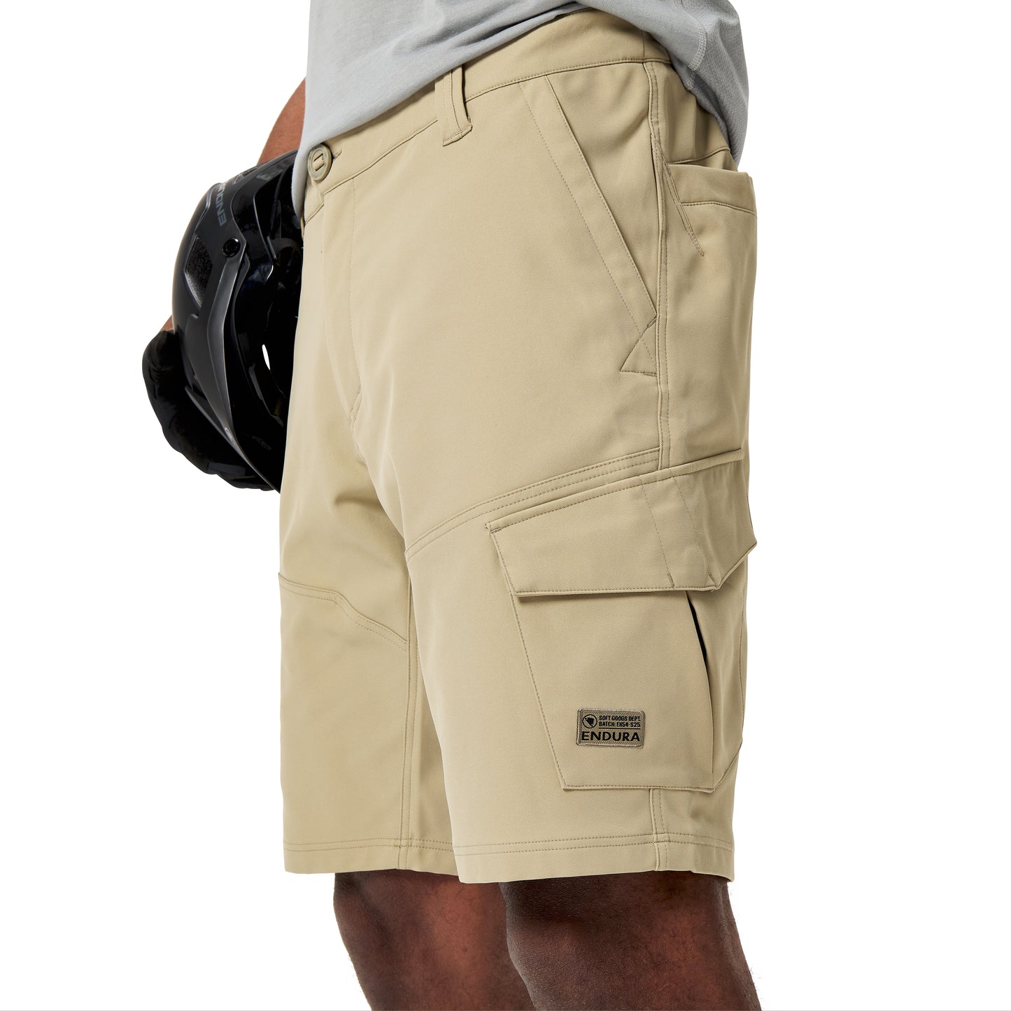 Pantalones cortos ENDURA LOOP CARGO Beige 2025