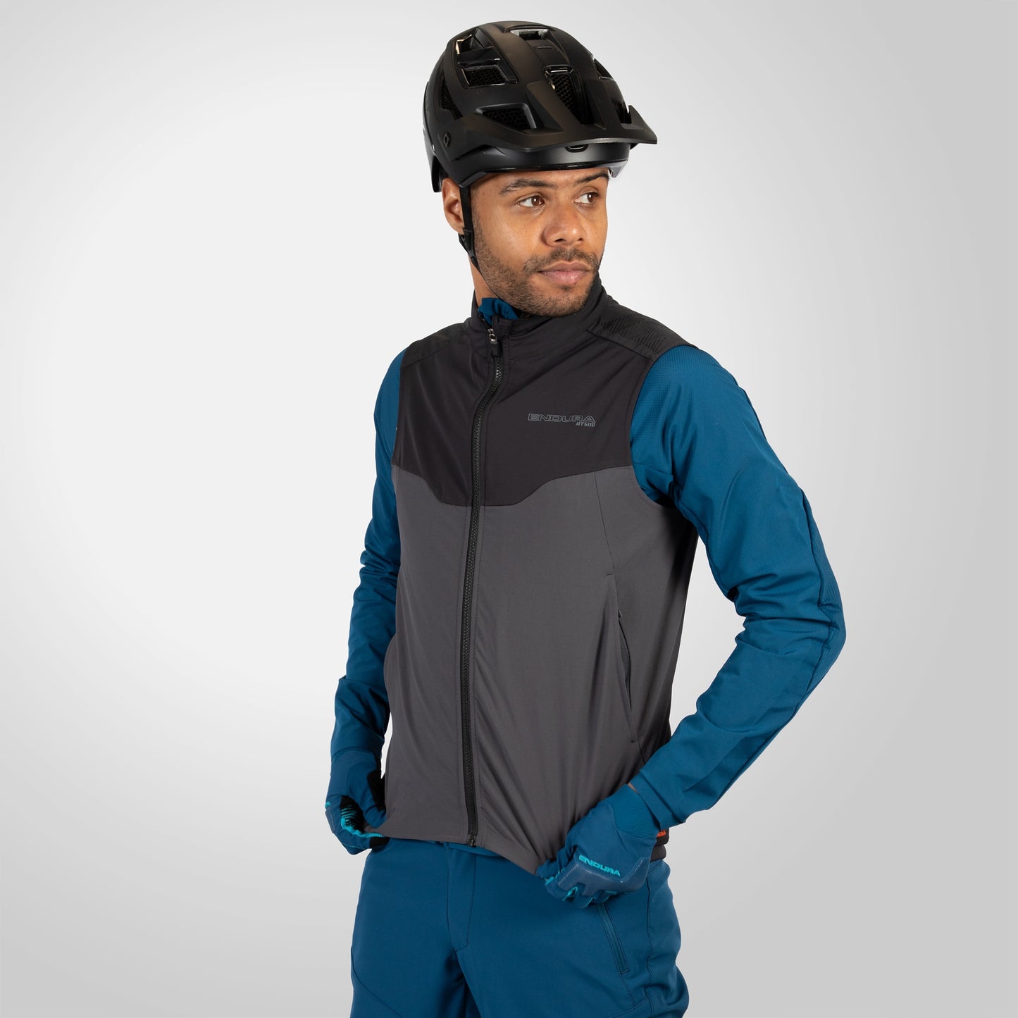 Chaleco ENDURA MT500 SPRAY Negro