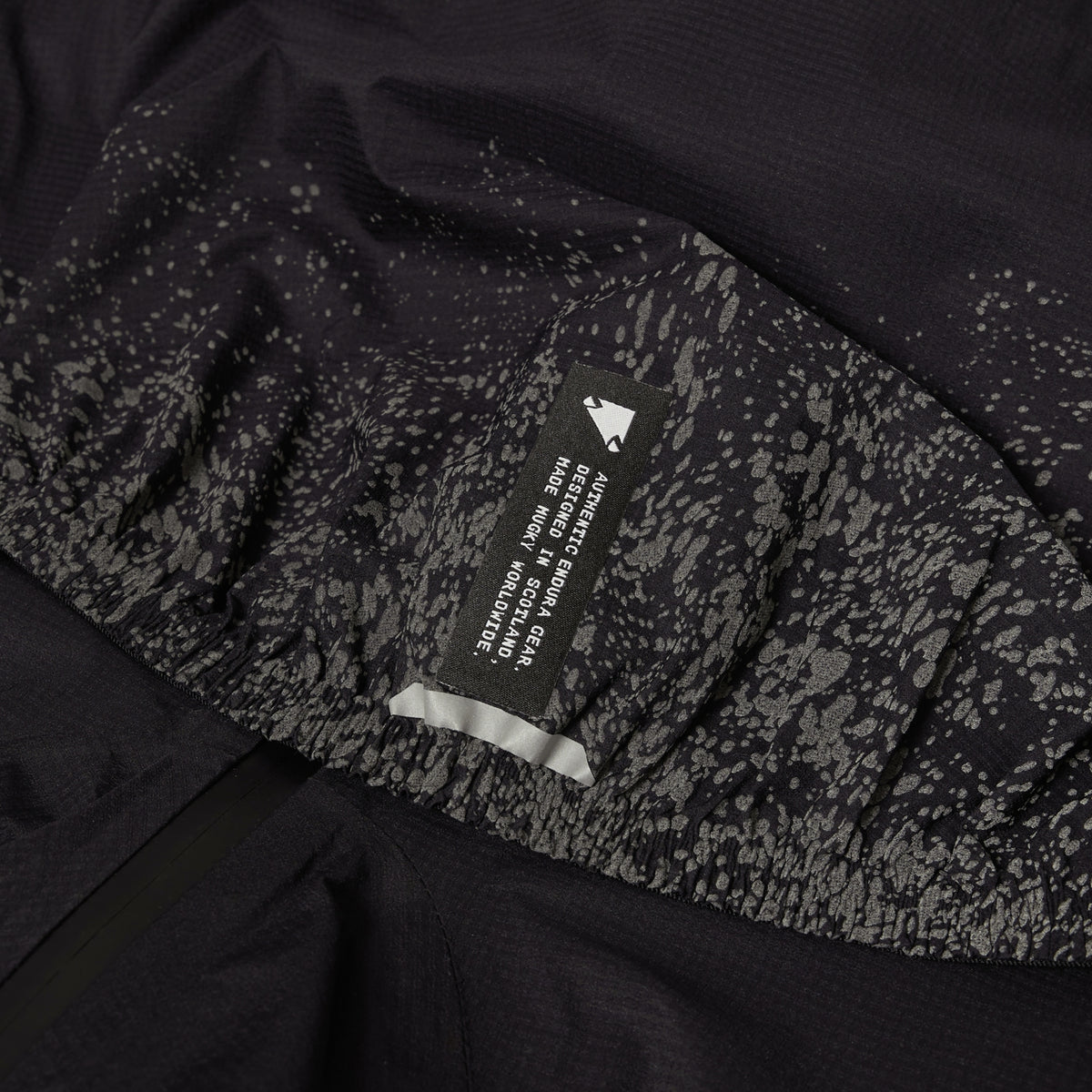 Chaqueta ENDURA ALLTRACK RACE CAPE negra