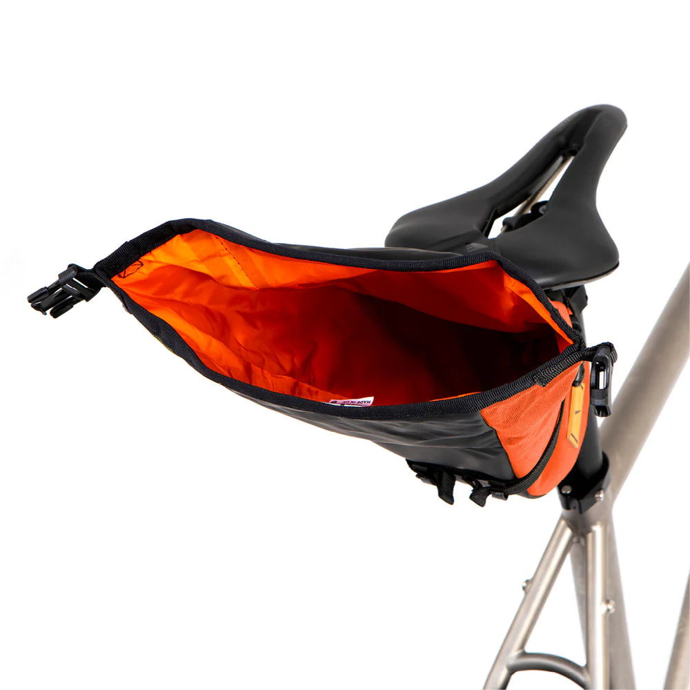 Mochila de sillín RESTRAP SADDLE PACK 2,5 L naranja
