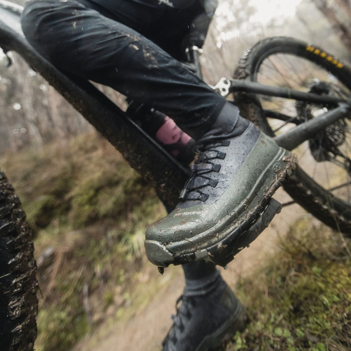 Zapatillas MTB CRANKBROTHERS SEAL en uso