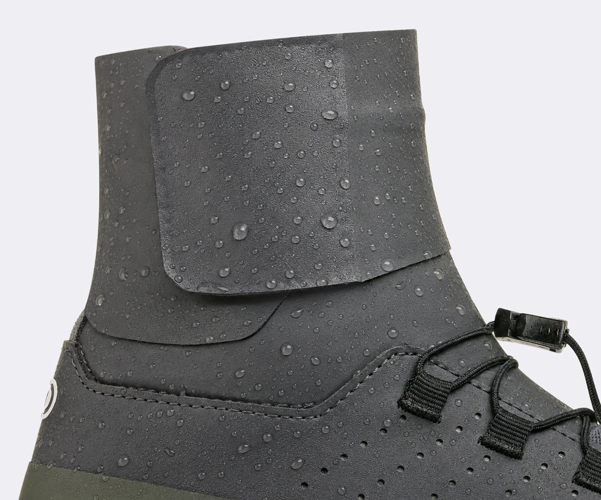Protección envolvente ajustable del tobillo de 360° y membrana impermeable