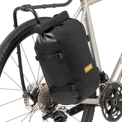 Alforja de Portaequipajes RESTRAP SWITCH PANNIER 10L Negro