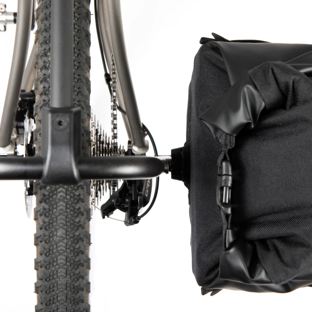 RESTRAP SWITCH Bolsa portaequipajes 10L Negra