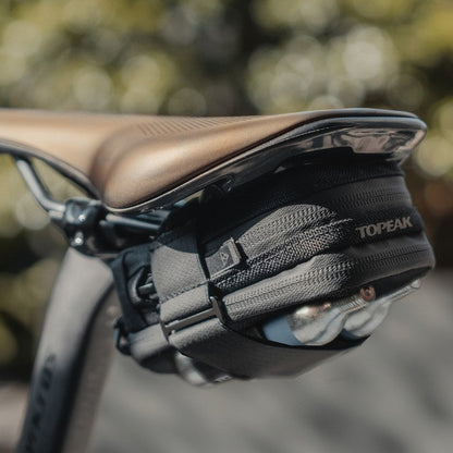 Bolsa de Sillín TOPEAK ELEMENTA GEARBAG Con Herramientas Negro