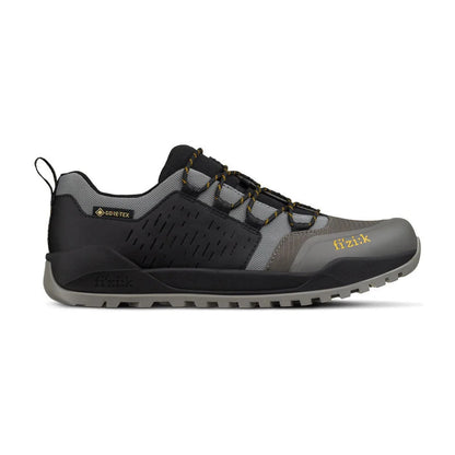 Zapatillas de MTB FIZIK TERRA ERGOLACE GTX FLAT negras/grises