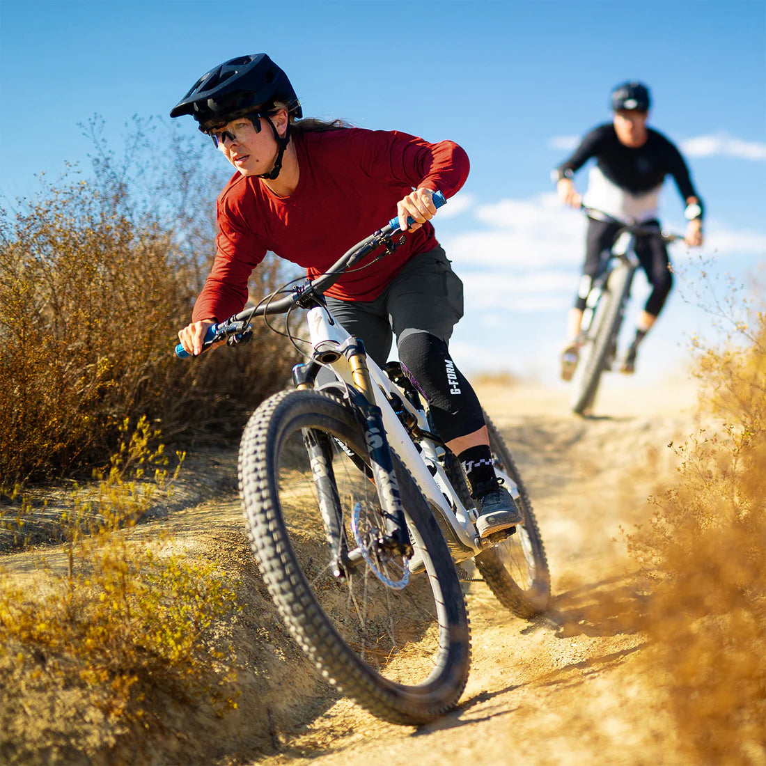 Rodilleras G-FORM TERRA Negras